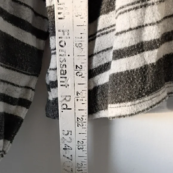 Alter'd State Black and White Striped Long Sleeve Top Women's Size Large - Picture 7 of 9